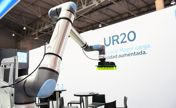 Universal Robots presenta MANTIS PA-20, una solución de paletización flexible para el UR20